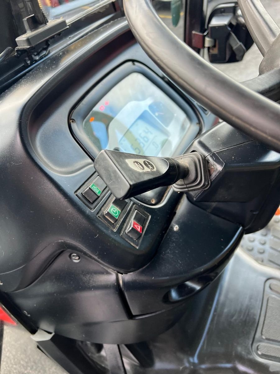 Traktor Türe ait Steyr Kompakt 375 A Komfort, Gebrauchtmaschine içinde Burgkirchen (resim 10)