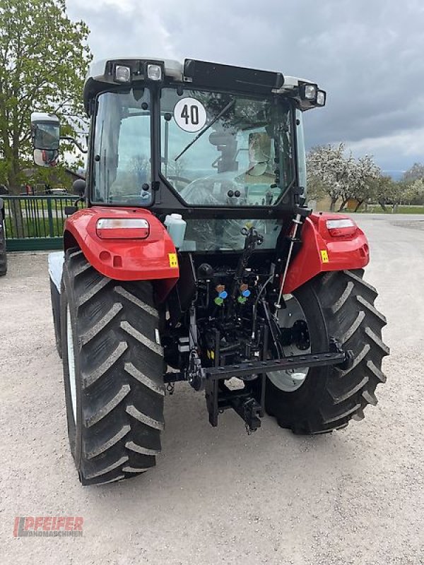 Traktor des Typs Steyr Kompakt 4065 S, Neumaschine in Elleben OT Riechheim (Bild 2)