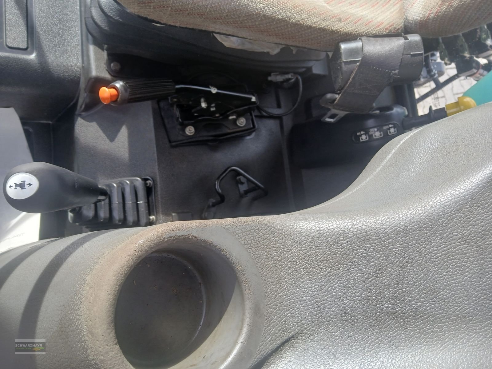 Traktor des Typs Steyr Kompakt 4075 Komfort 1, Gebrauchtmaschine in Aurolzmünster (Bild 14)