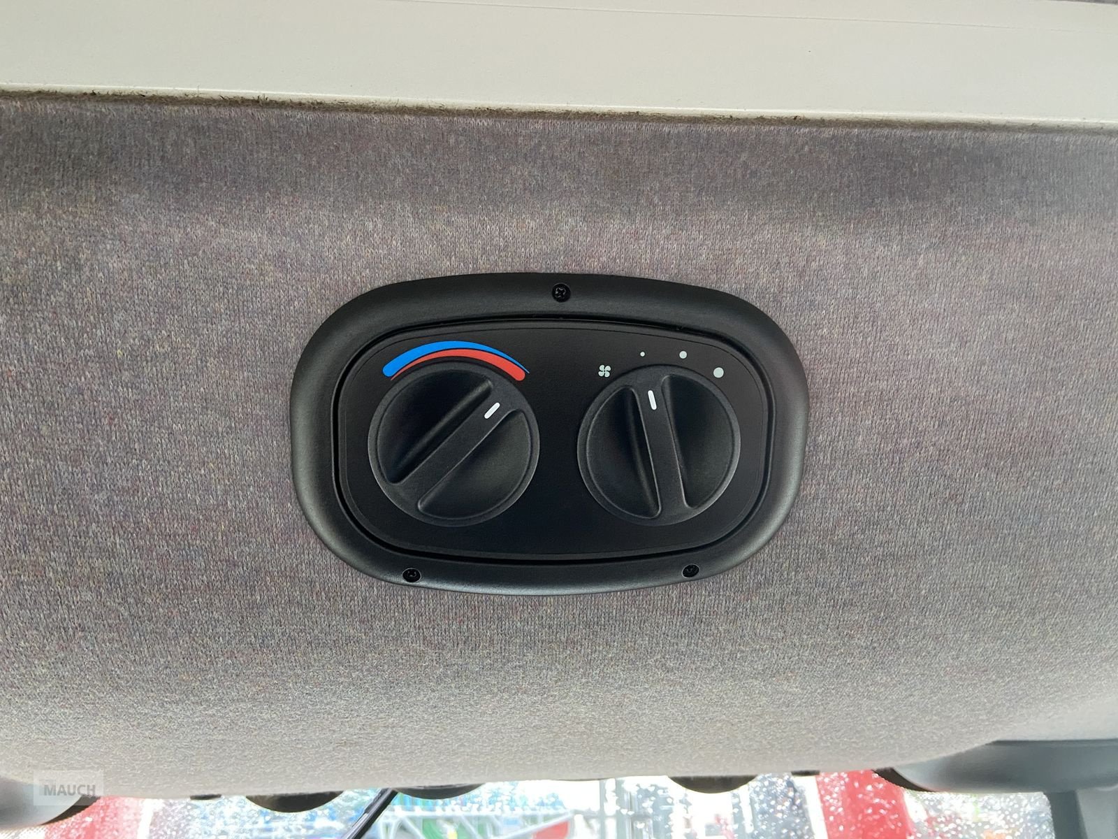 Traktor от тип Steyr Kompakt 4075 Komfort 1, Gebrauchtmaschine в Burgkirchen (Снимка 15)