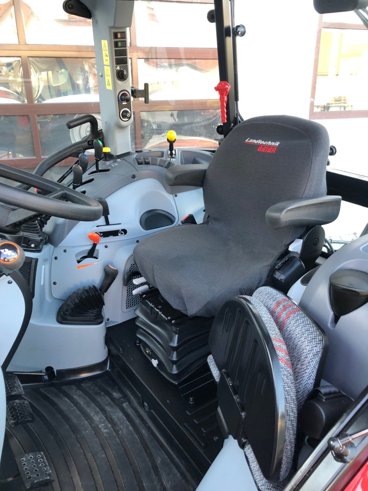 Traktor des Typs Steyr Kompakt 4090, Gebrauchtmaschine in Bodenkirchen (Bild 10)