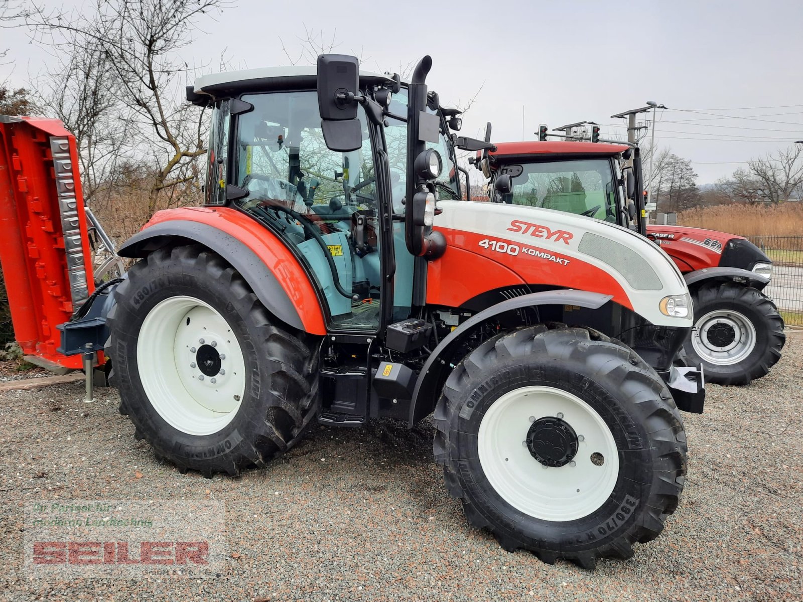 Traktor des Typs Steyr Kompakt 4100 HILO, Neumaschine in Ansbach (Bild 3)