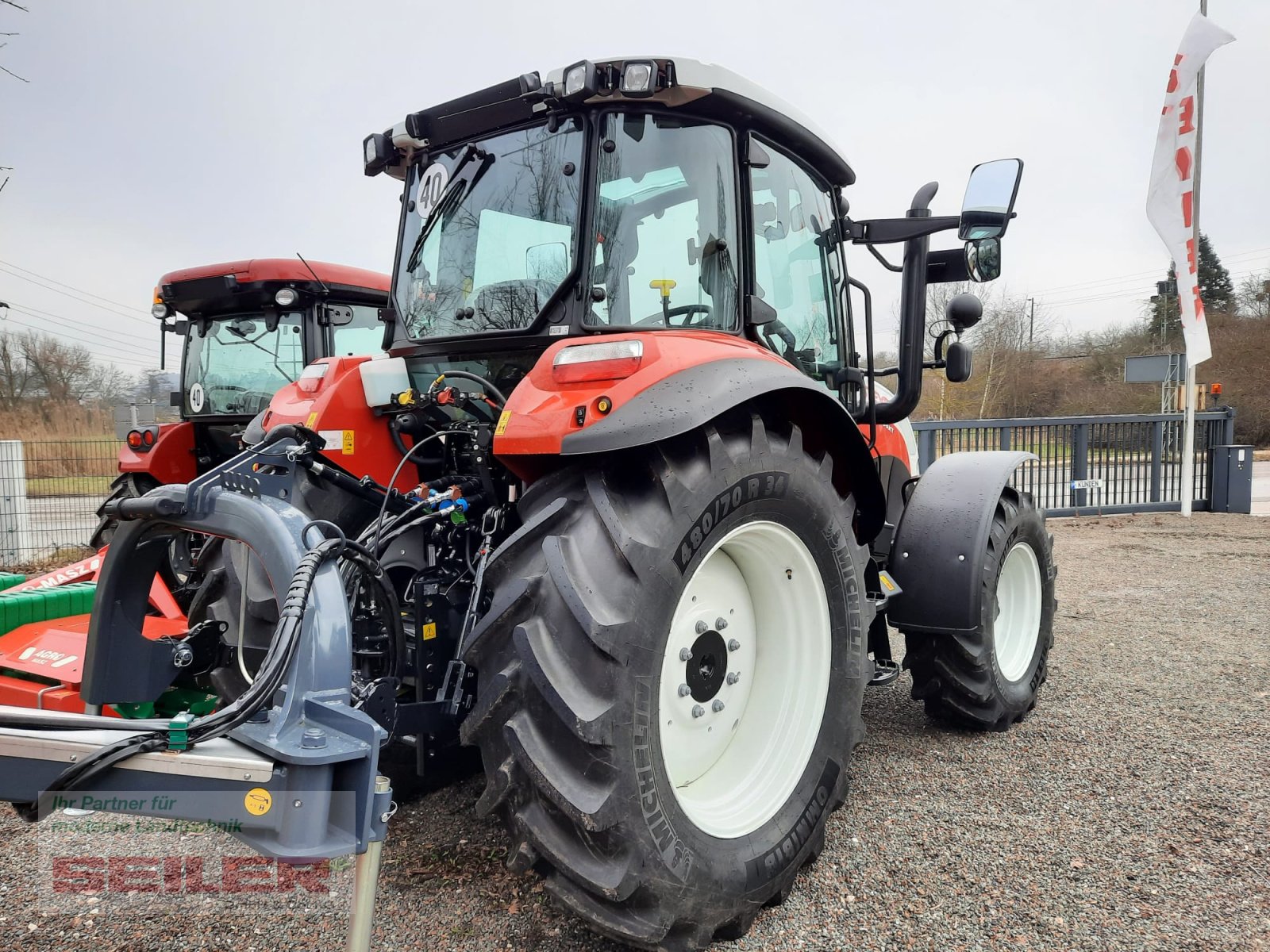 Traktor des Typs Steyr Kompakt 4100 HILO, Neumaschine in Ansbach (Bild 4)