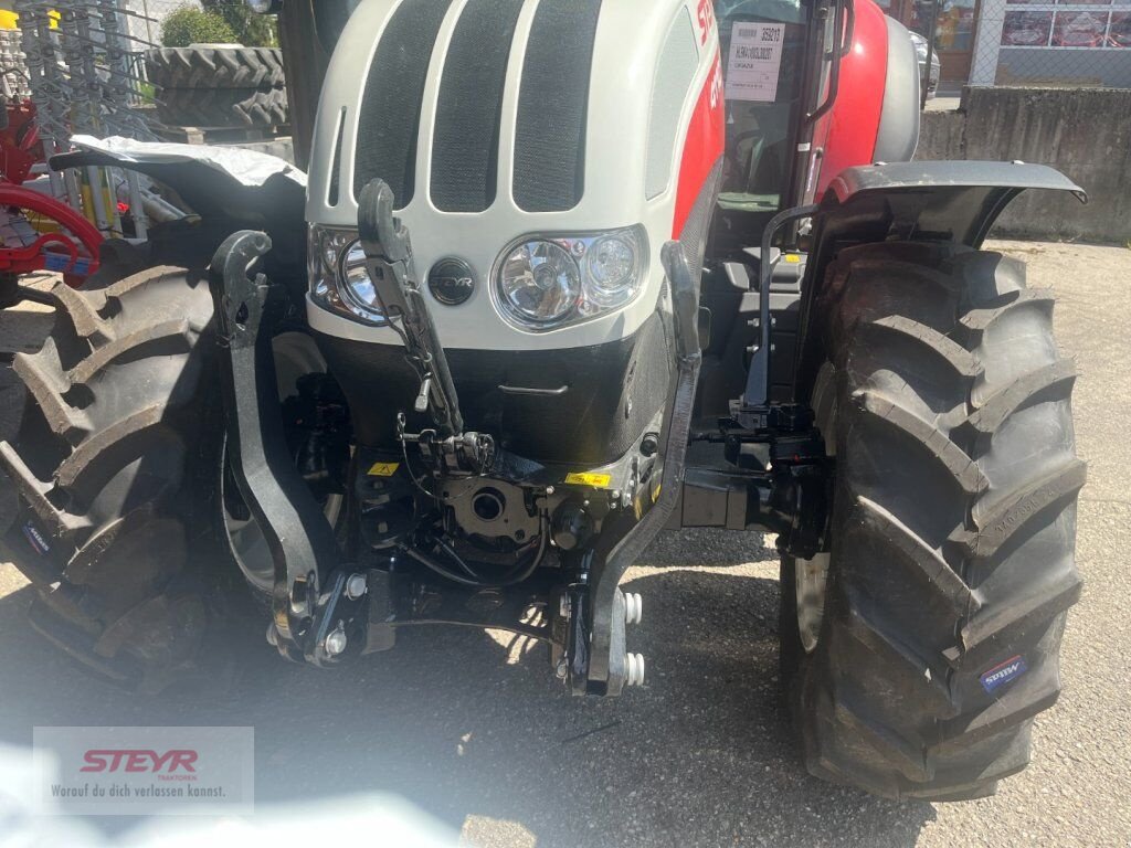 Traktor van het type Steyr Kompakt 4110 HILO, Neumaschine in Kilb (Foto 2)