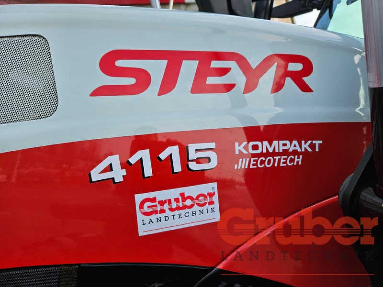 Traktor des Typs Steyr Kompakt 4115 Ecotech HiLo, Gebrauchtmaschine in Ampfing (Bild 16)