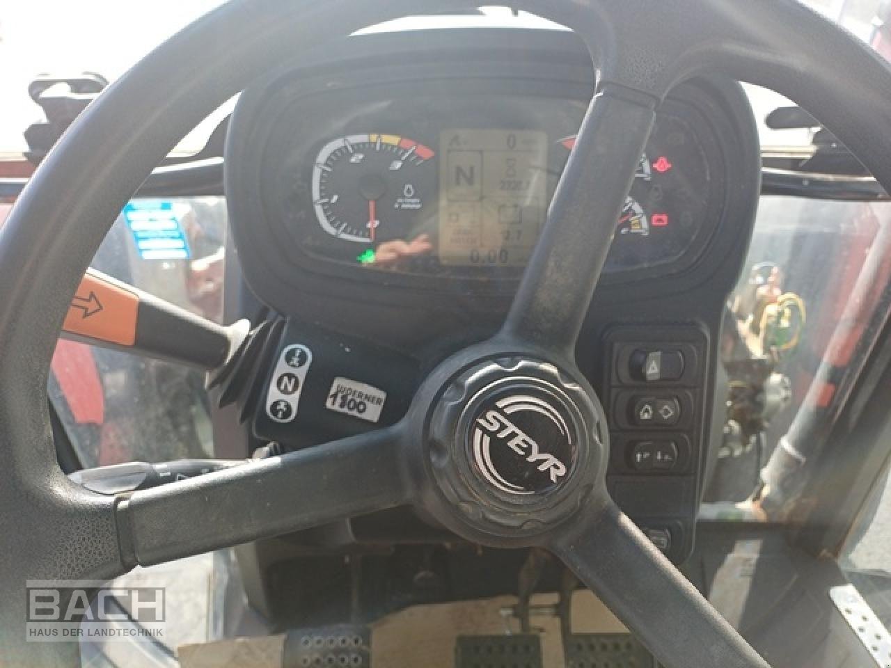 Traktor Türe ait Steyr MULTI 4115 PROFI, Gebrauchtmaschine içinde Boxberg-Seehof (resim 8)