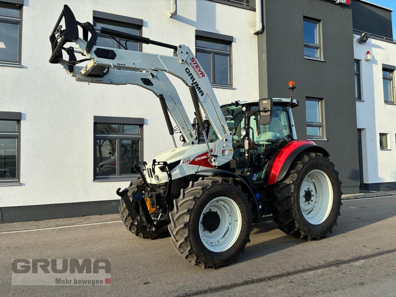 Traktor del tipo Steyr Plus 4120 1.5, Neumaschine en Friedberg-Derching (Imagen 1)