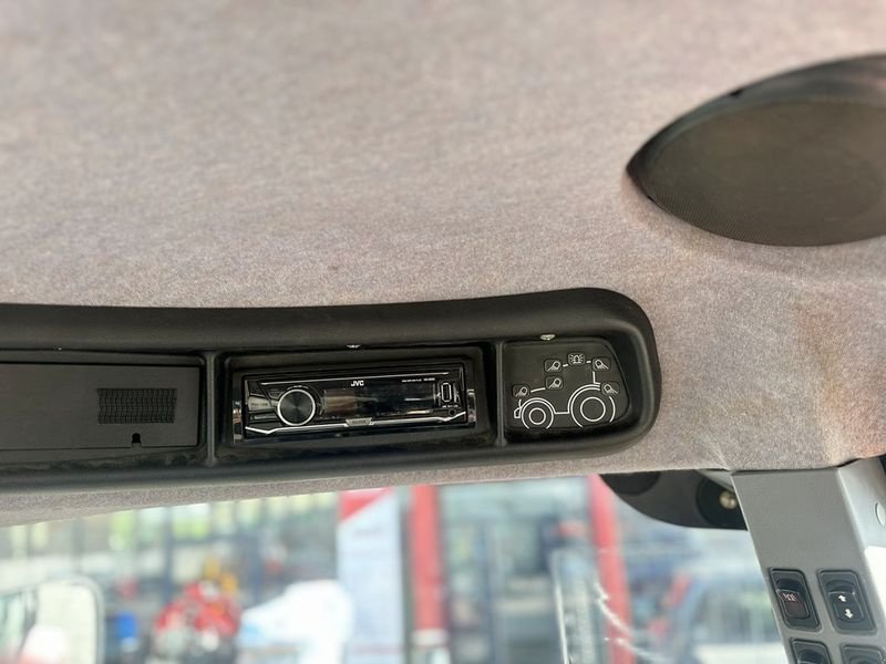 Traktor от тип Steyr Profi 4100 Komfort, Gebrauchtmaschine в St. Marienkirchen (Снимка 9)