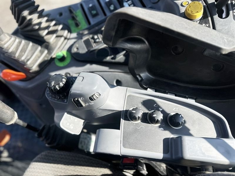 Traktor от тип Steyr Profi 4100 Komfort, Gebrauchtmaschine в St. Marienkirchen (Снимка 11)