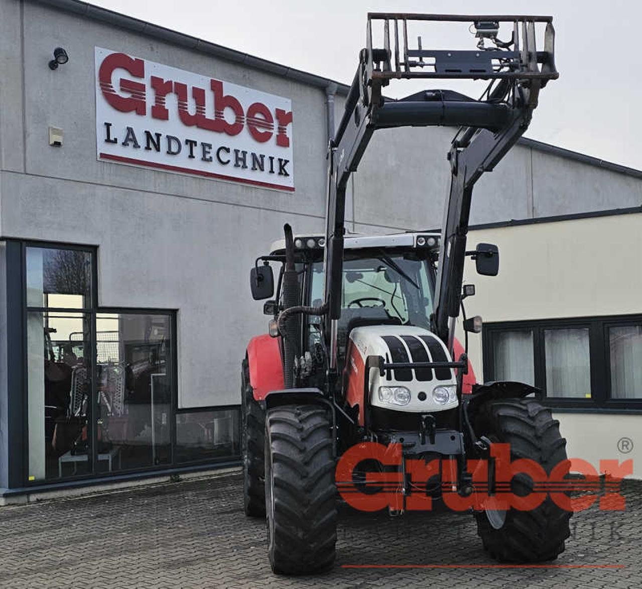 Traktor van het type Steyr Profi 6140, Gebrauchtmaschine in Ampfing (Foto 3)