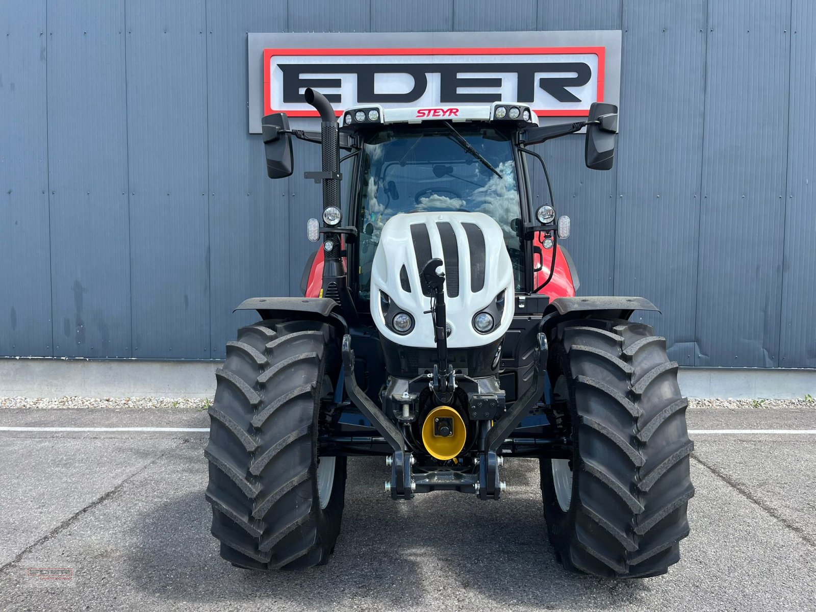 Traktor van het type Steyr Profi 6150 Classic, Neumaschine in Tuntenhausen (Foto 3)
