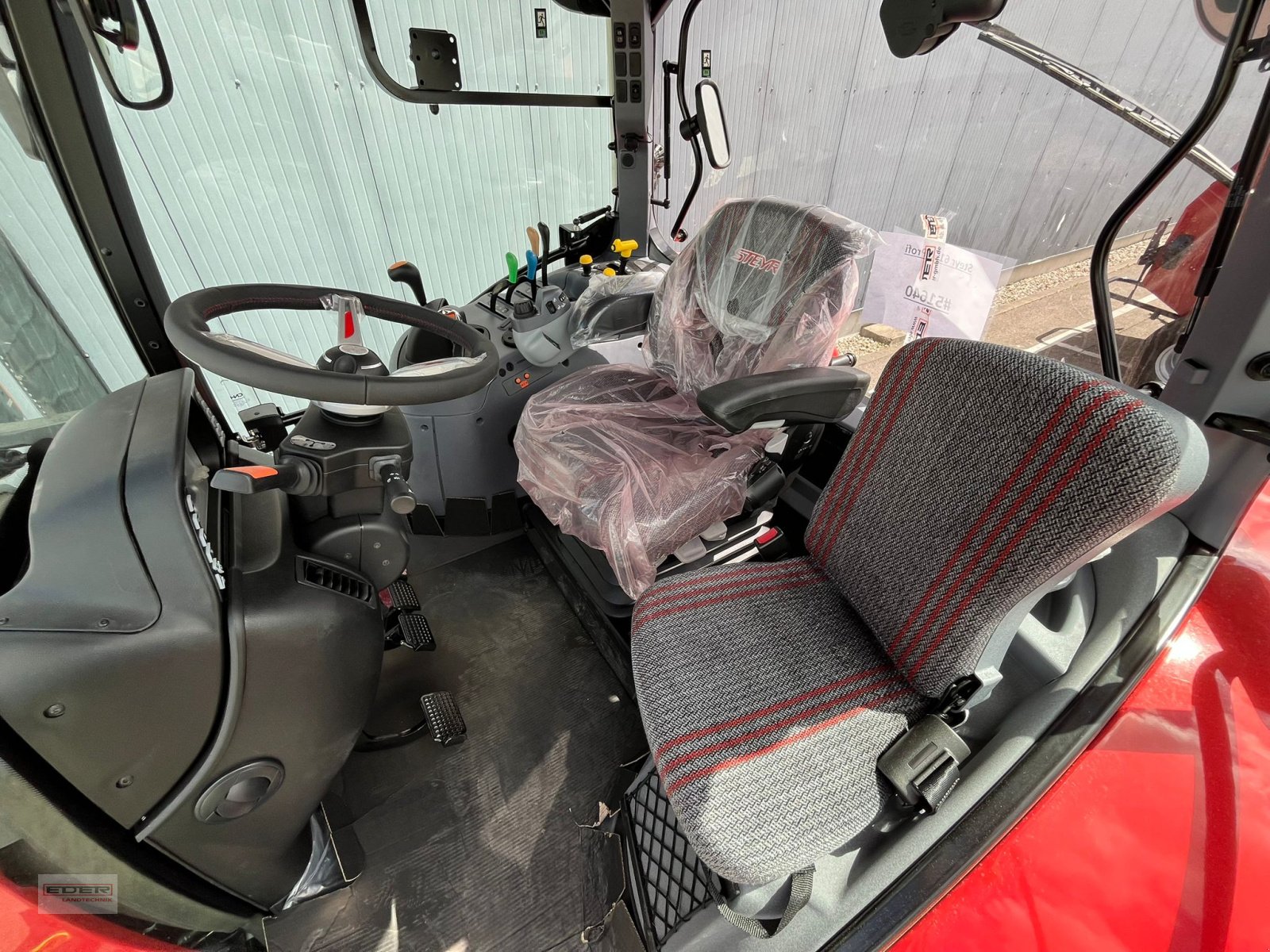 Traktor van het type Steyr Profi 6150 Classic, Neumaschine in Tuntenhausen (Foto 13)