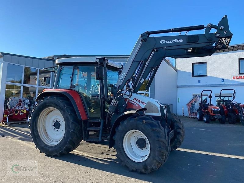 Steyr Steyr 9090 M mit Alö Frontlader Q 45, Gebrauchtmaschine, Год выпуска: 2007, Отработанные часы: 9300 Количество часов (Фотография 1) Traktor типа Steyr Steyr 9090 M mit Alö Frontlader Q 45, Gebrauchtmaschine в Prüm-Dausfeld (Фотография 1)