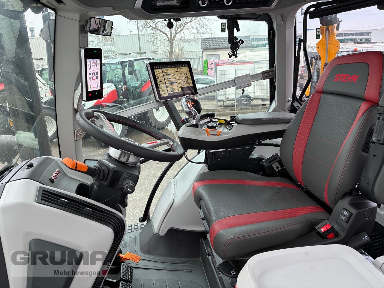 Traktor des Typs Steyr Terrus 6300 CVT, Neumaschine in Friedberg-Derching (Bild 17)