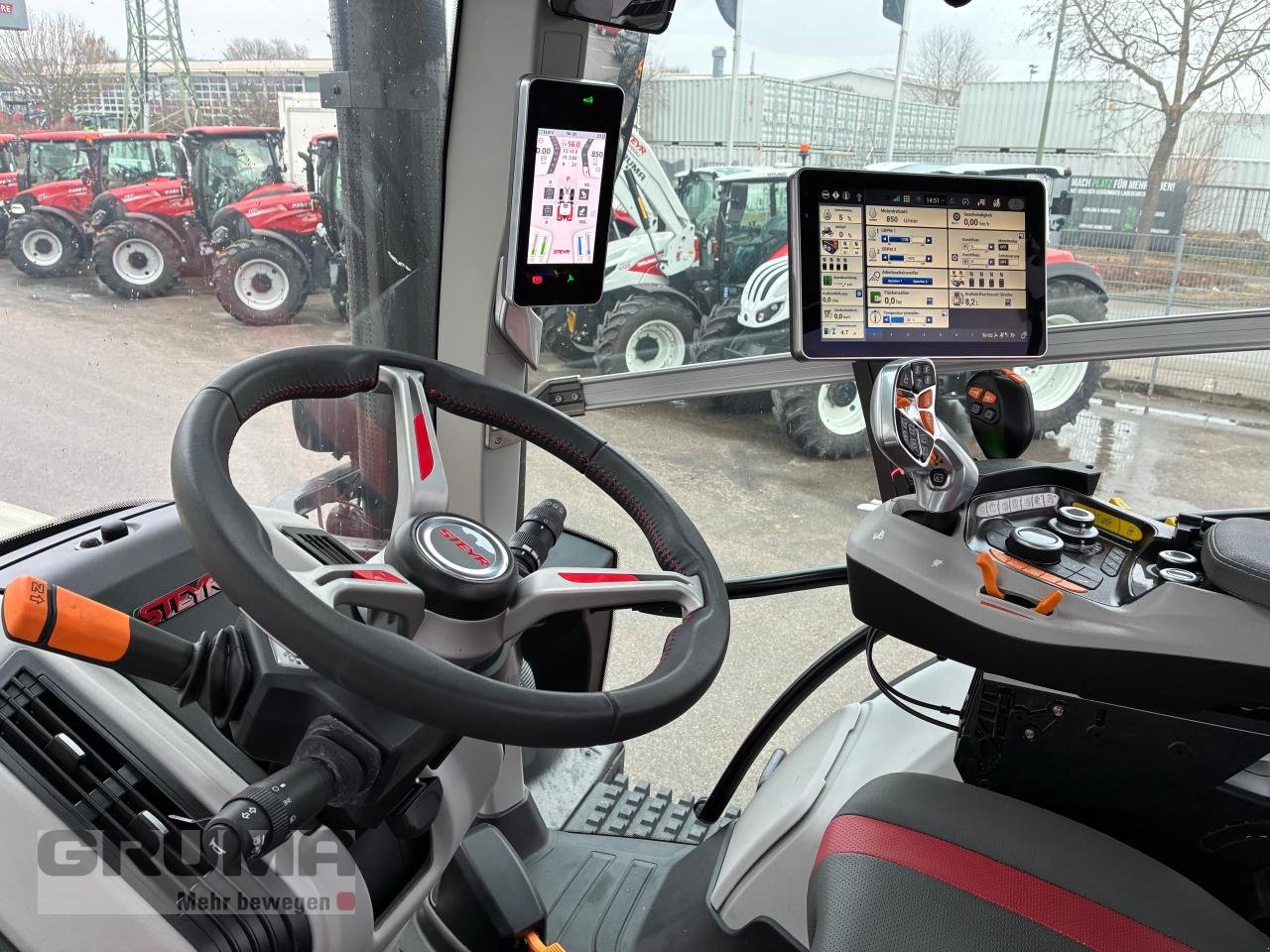 Traktor des Typs Steyr Terrus 6300 CVT, Neumaschine in Friedberg-Derching (Bild 19)