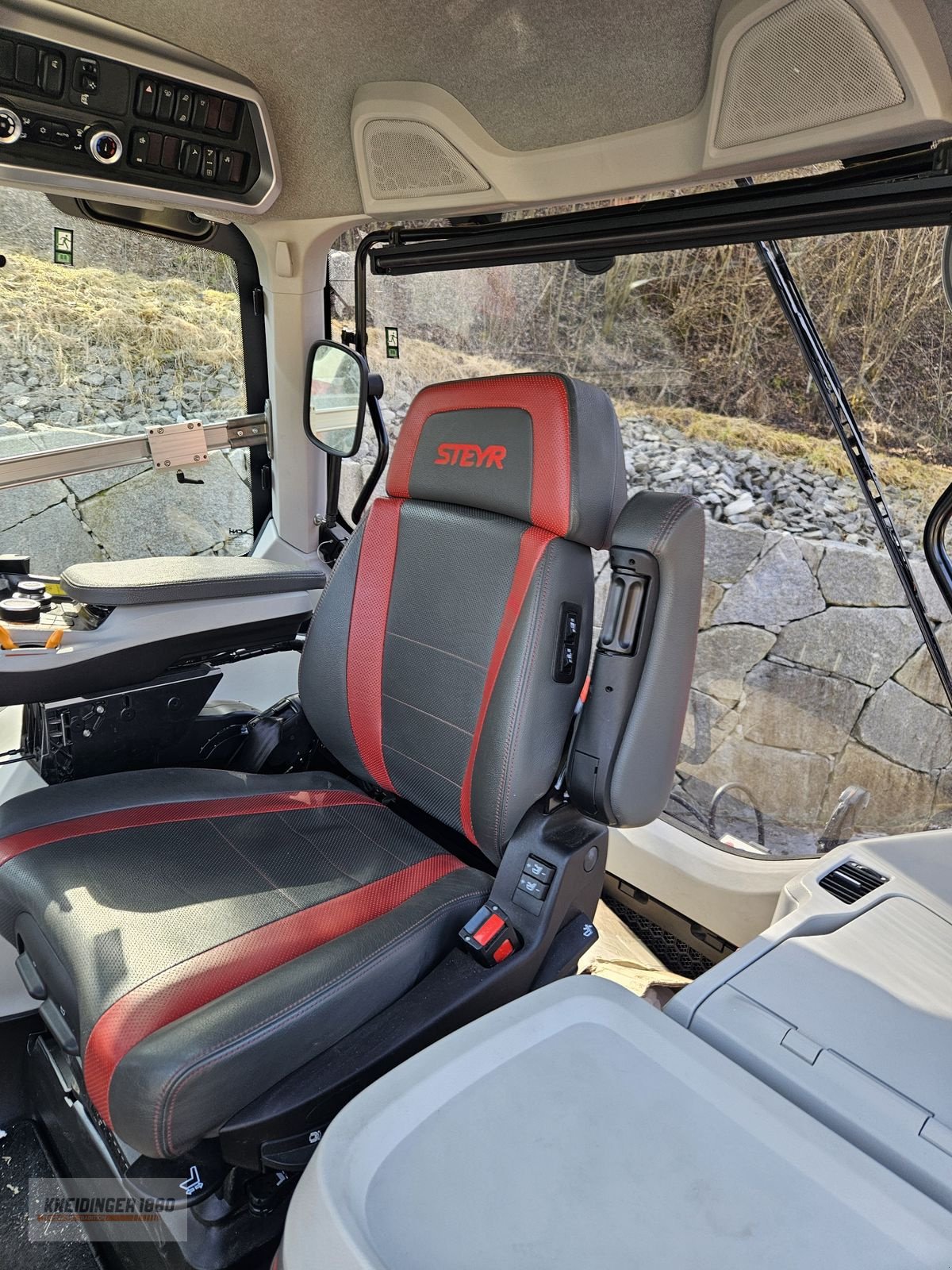 Traktor des Typs Steyr Terrus 6300, Gebrauchtmaschine in Altenfelden (Bild 11)