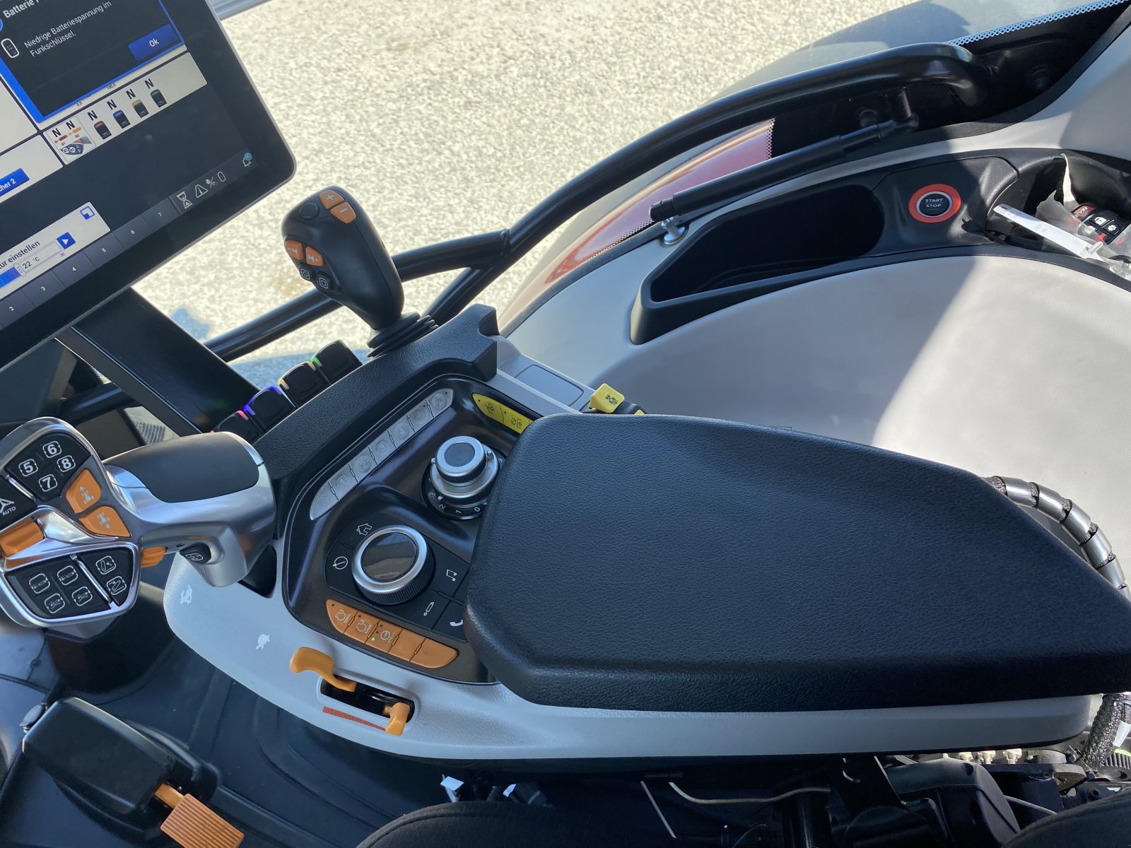 Traktor des Typs Steyr Terrus CVT 6300, Neumaschine in Eitensheim (Bild 3)