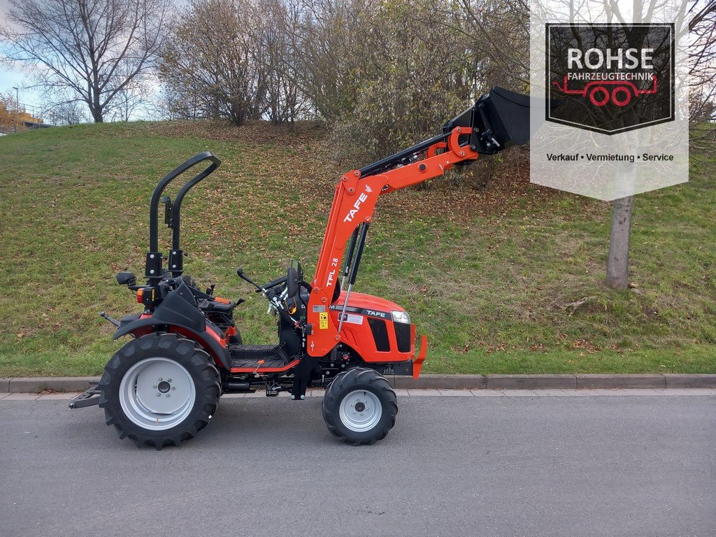 Traktor Türe ait Tafe 6028M Traktor Allrad, Neumaschine içinde Unterwellenborn (resim 3)