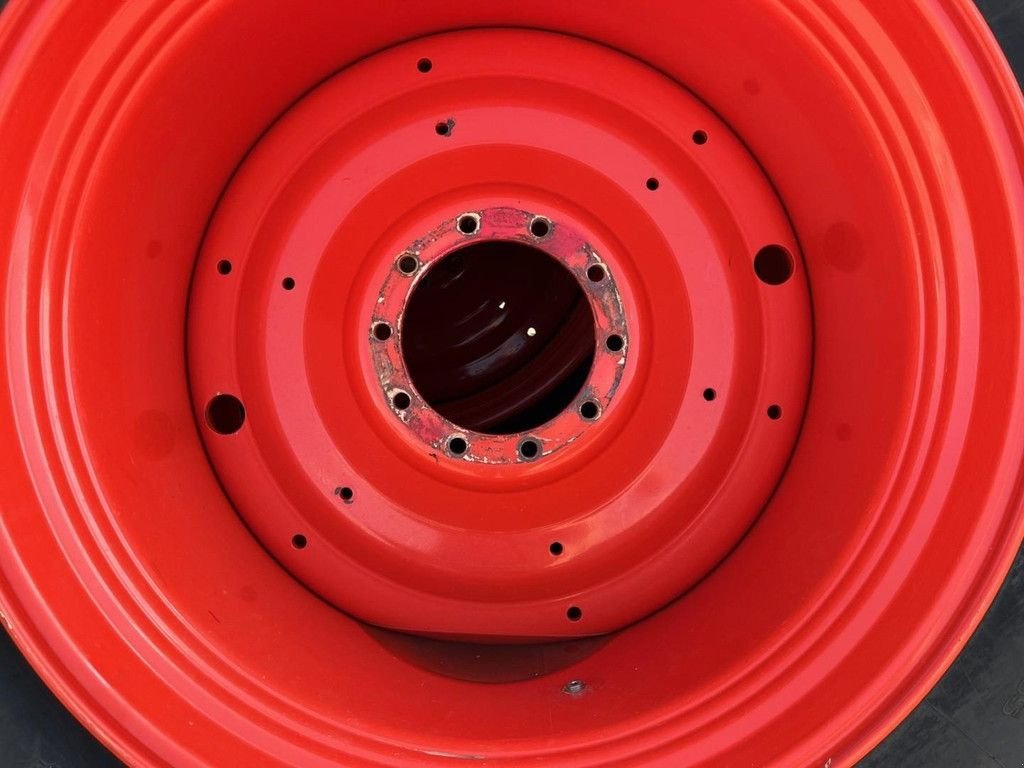 Traktor типа Trelleborg 900/ 60- r 42 wielen, Gebrauchtmaschine в Hapert (Фотография 11)