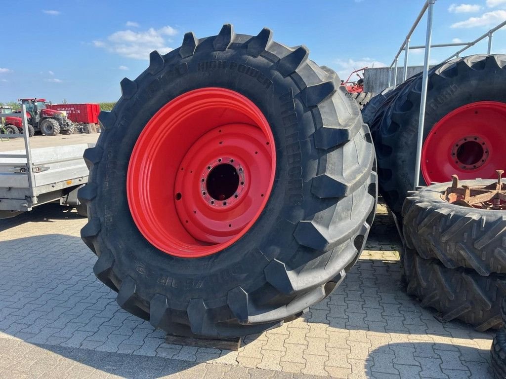 Traktor типа Trelleborg 900/ 60- r 42 wielen, Gebrauchtmaschine в Hapert (Фотография 2)