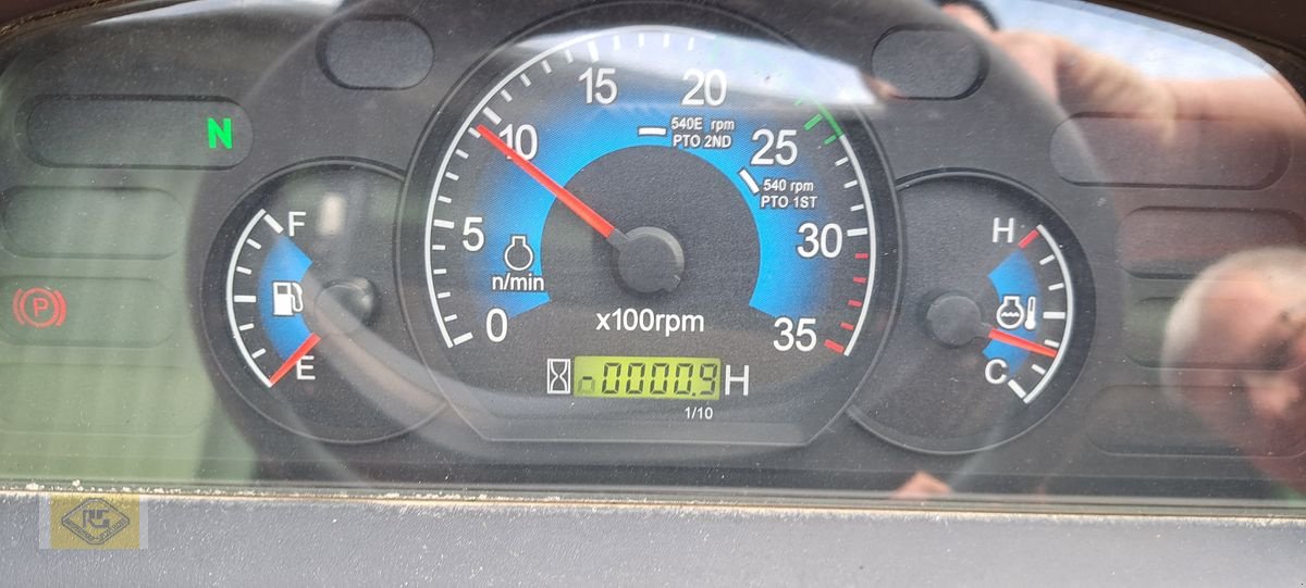 Traktor of the type TYM F50 HN HST, Neumaschine in Beelen (Picture 8)