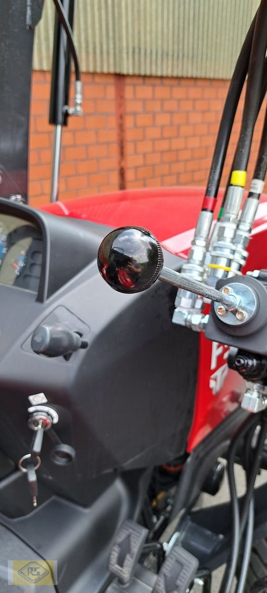 Traktor of the type TYM F50 HN HST, Neumaschine in Beelen (Picture 7)