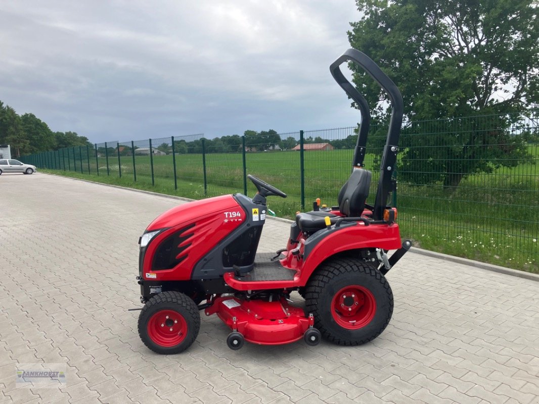Traktor des Typs TYM T 194 HST, Neumaschine in Aurich (Bild 2)