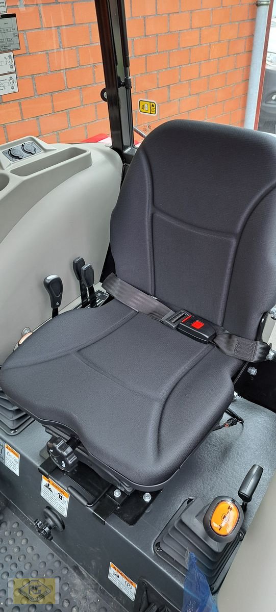 Traktor des Typs TYM T - 495, Neumaschine in Beelen (Bild 4)