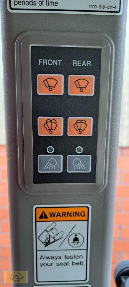 Traktor des Typs TYM T - 495, Neumaschine in Beelen (Bild 7)