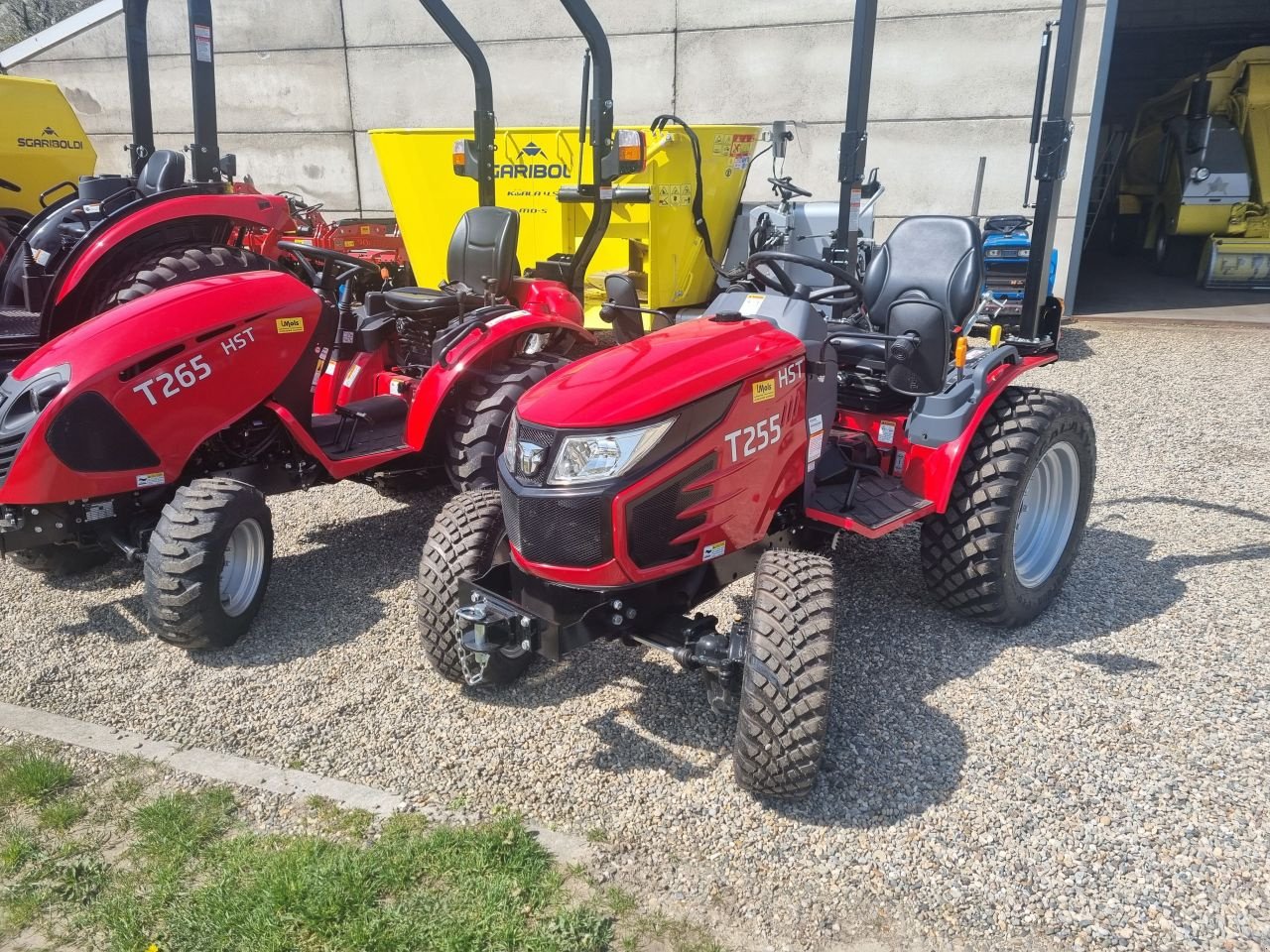 Traktor des Typs TYM T255, Neumaschine in Buchten (Bild 3)