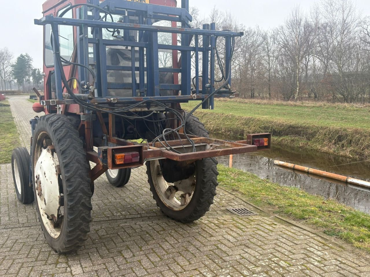 Traktor van het type Universal 460, Gebrauchtmaschine in Ouderkerk aan den IJssel (Foto 3)