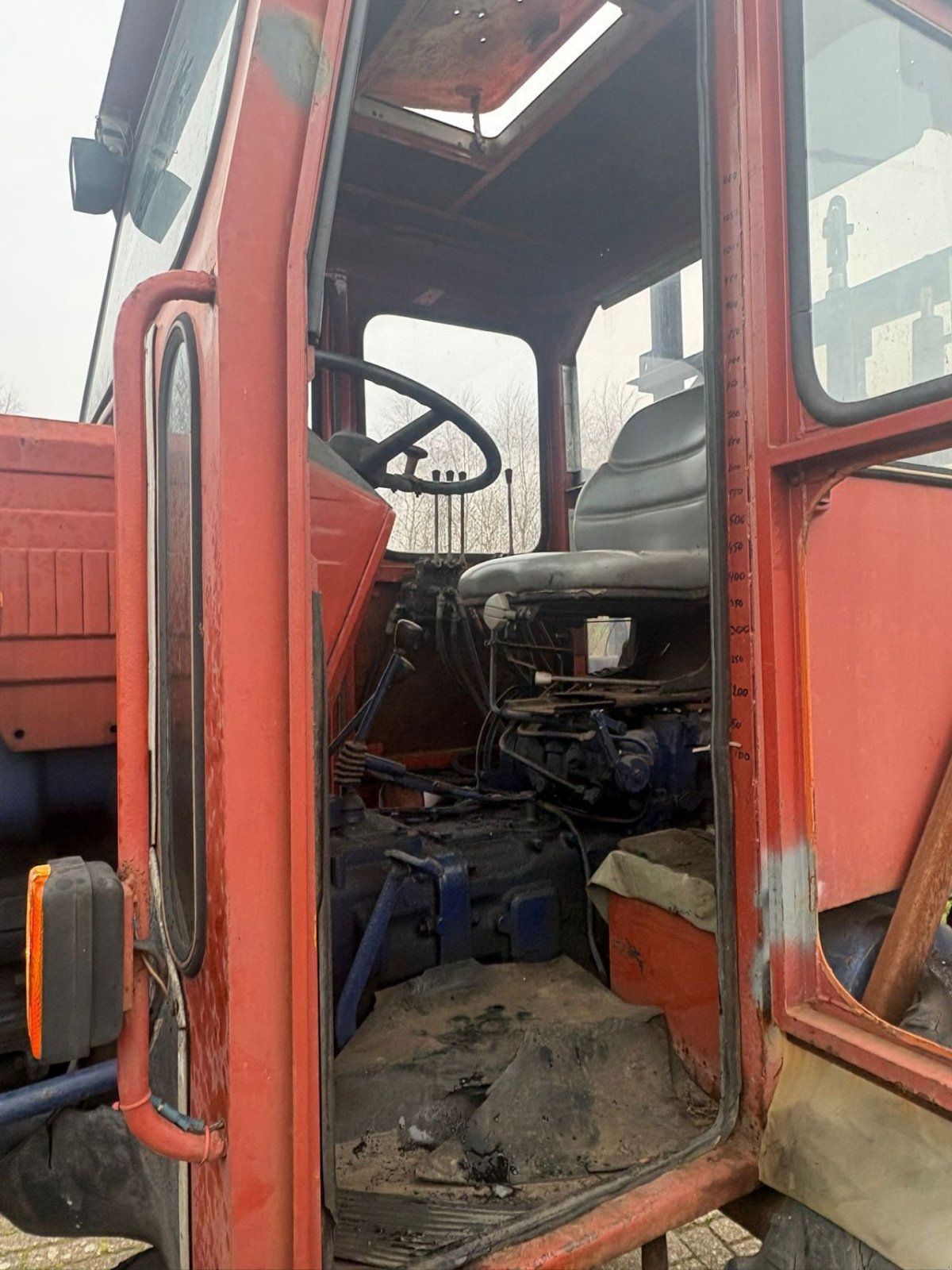 Traktor van het type Universal 460, Gebrauchtmaschine in Ouderkerk aan den IJssel (Foto 9)