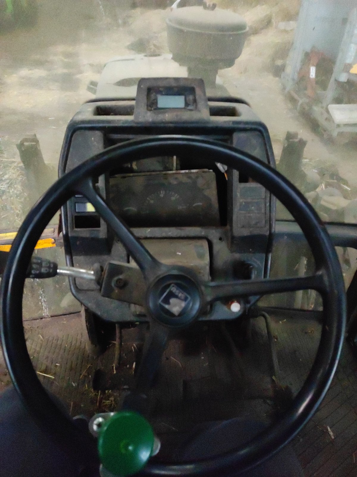 Traktor des Typs Valmet 6000, Gebrauchtmaschine in Saint-Nabord (Bild 9)