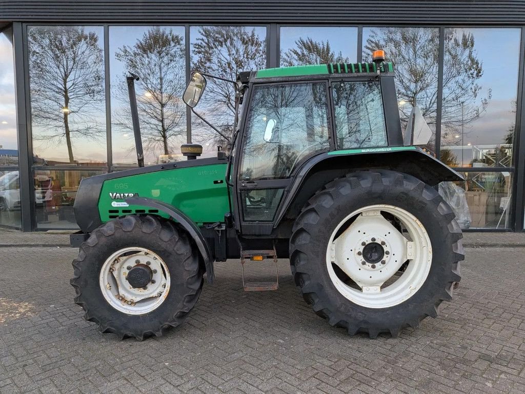 Traktor des Typs Valmet 6300 6300, Gebrauchtmaschine in Groningen (Bild 9)