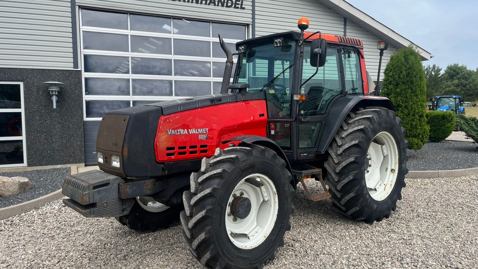 Traktor от тип Valmet 8050 Stærk stabil traktor, Gebrauchtmaschine в Lintrup (Снимка 2)