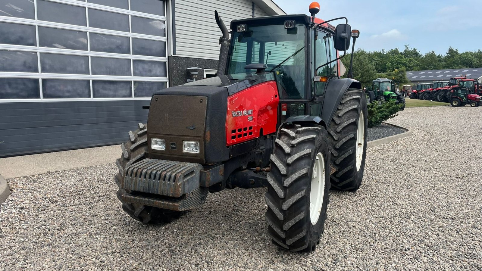 Traktor от тип Valmet 8050 Stærk stabil traktor, Gebrauchtmaschine в Lintrup (Снимка 10)