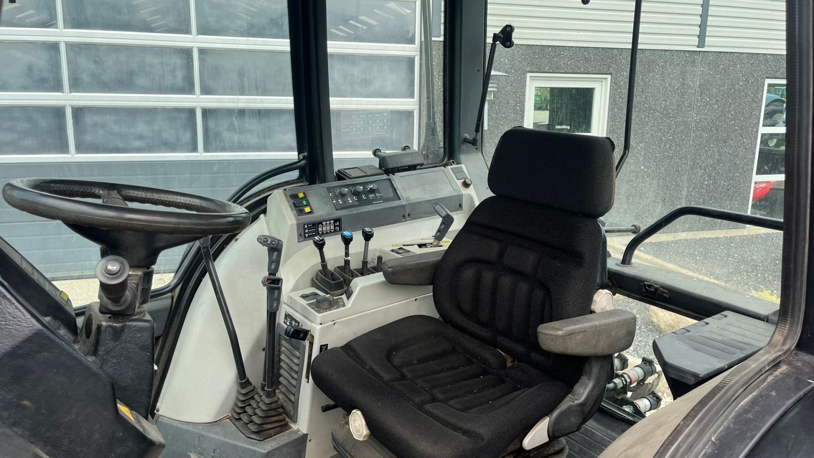 Traktor от тип Valmet 8050 Stærk stabil traktor, Gebrauchtmaschine в Lintrup (Снимка 7)