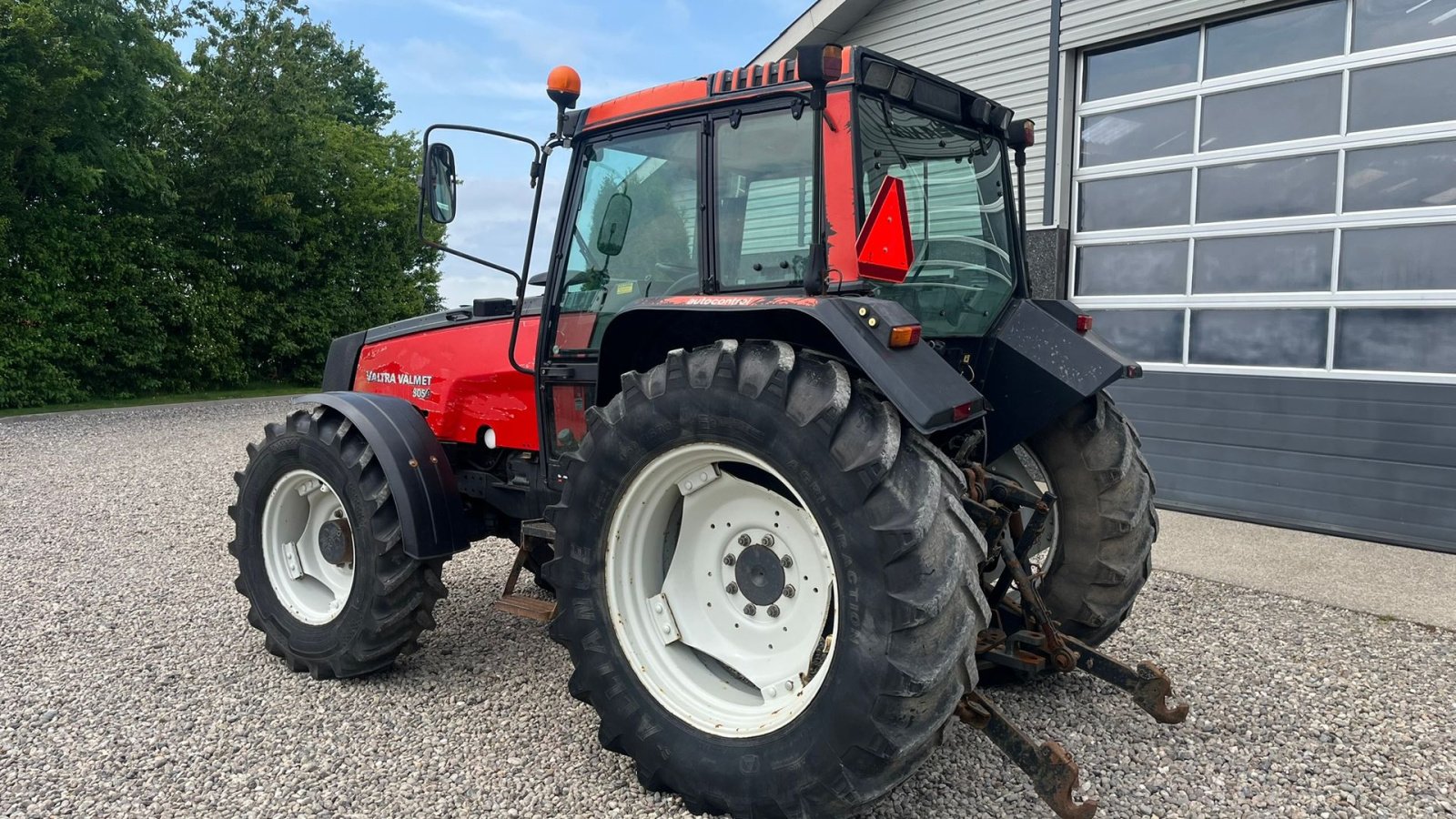 Traktor типа Valmet 8050, Gebrauchtmaschine в Lintrup (Фотография 3)