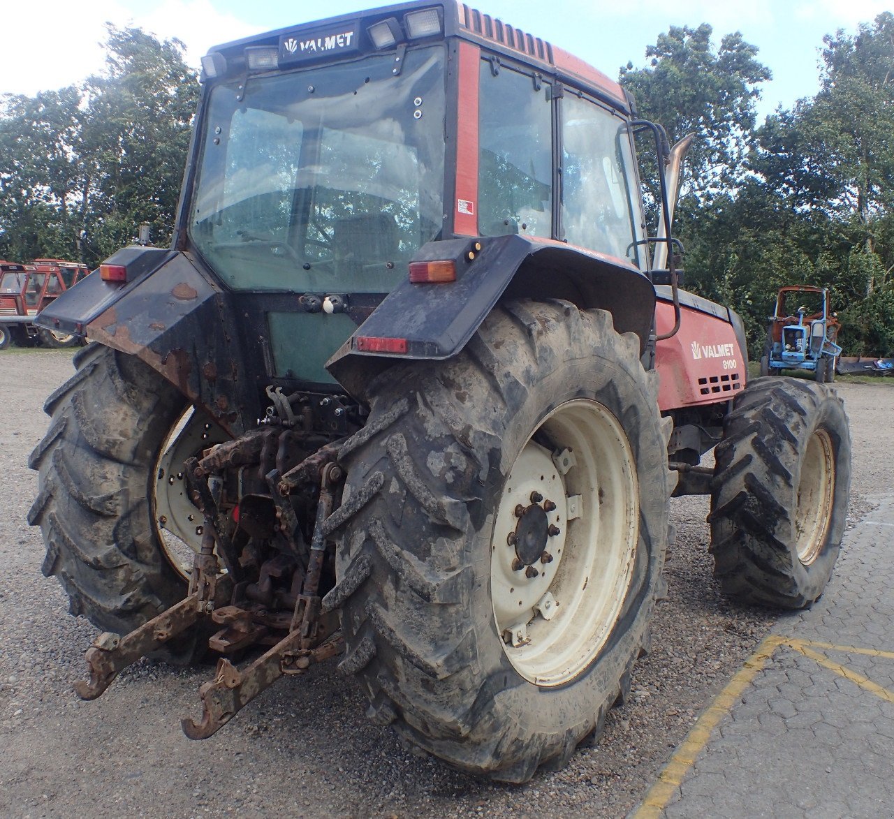 Traktor of the type Valmet 8100, Gebrauchtmaschine in Viborg (Picture 3)