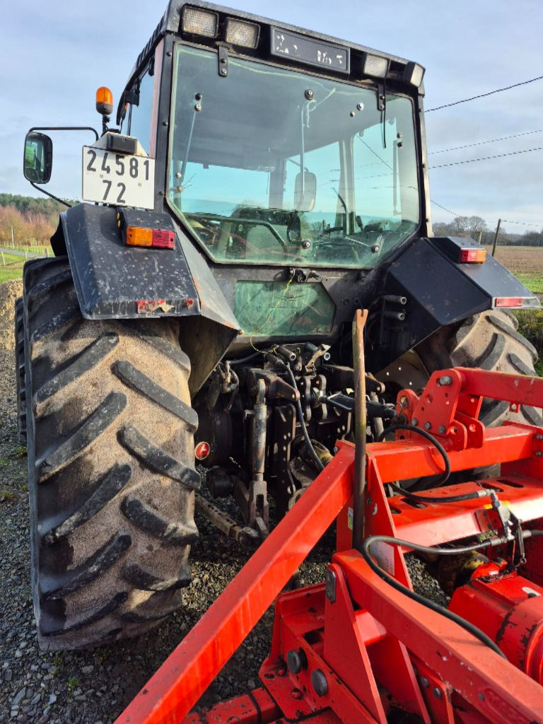 Traktor of the type Valmet 8100, Gebrauchtmaschine in Savigny sur Braye (Picture 3)
