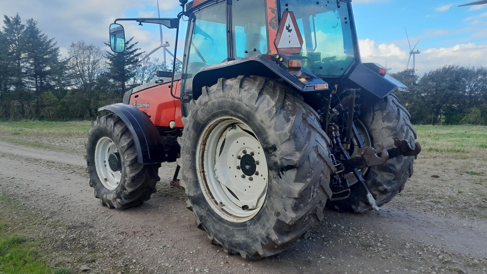 Traktor of the type Valmet 8450 Mega, Gebrauchtmaschine in Skive (Picture 3)