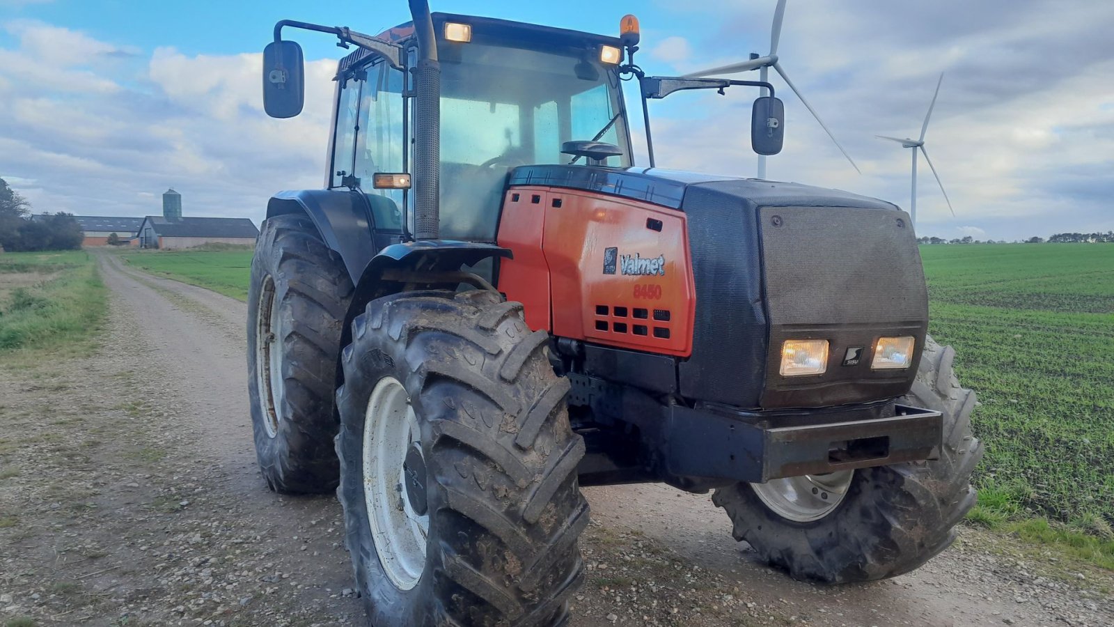 Traktor of the type Valmet 8450 Mega, Gebrauchtmaschine in Skive (Picture 1)
