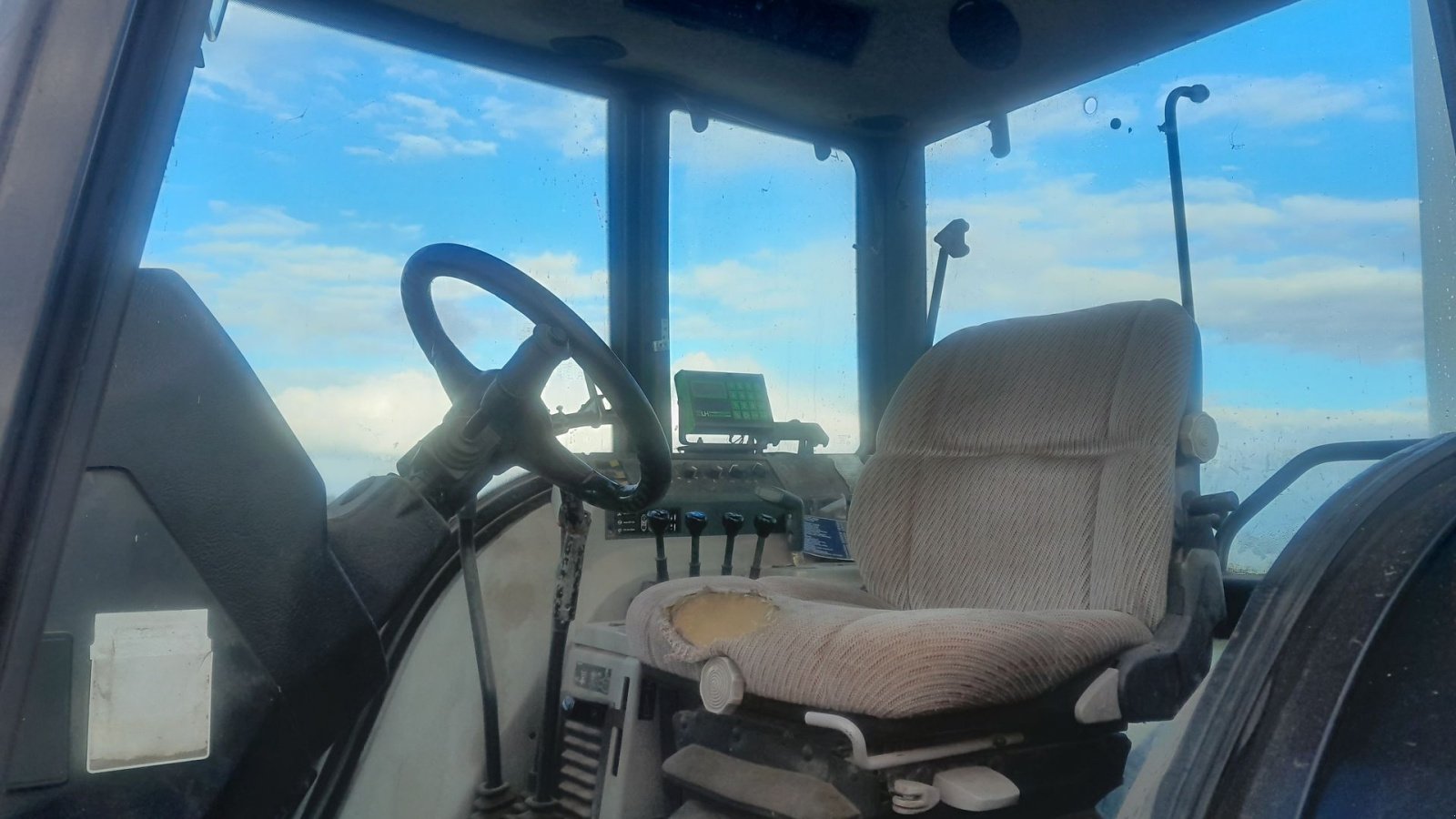 Traktor of the type Valmet 8450 Mega, Gebrauchtmaschine in Skive (Picture 6)