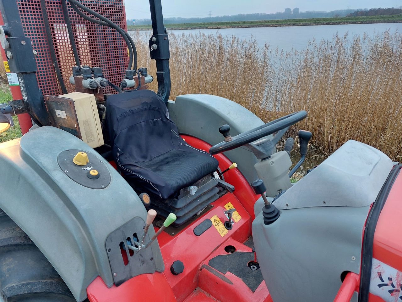 Traktor типа Valpadana 1650 HST, Gebrauchtmaschine в Ouderkerk aan den IJssel (Фотография 10)