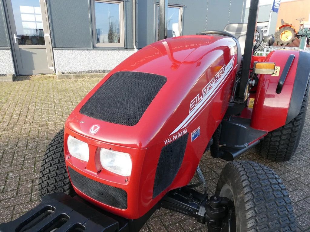 Traktor des Typs Valpadana Blitz 550 4wd / 00134 Draaiuren / Nieuwstaat, Gebrauchtmaschine in Swifterband (Bild 5)