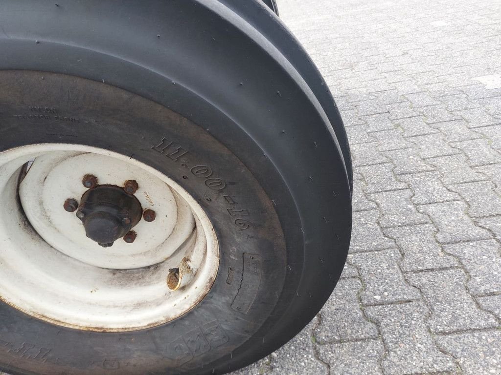 Traktor du type Valtra 445 455, Gebrauchtmaschine en Wierden (Photo 11)