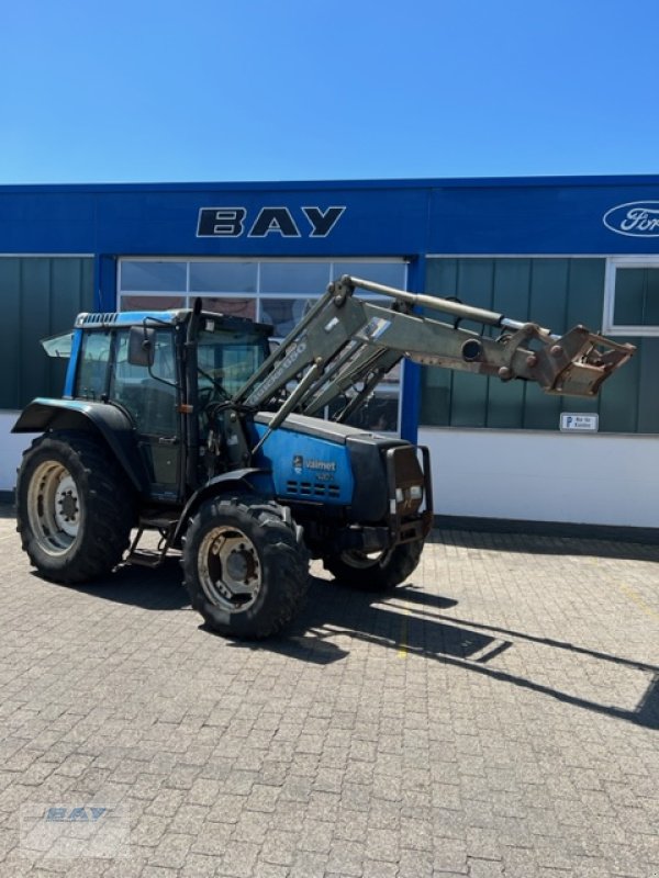 Traktor des Typs Valtra 6200, Gebrauchtmaschine in Sulzbach (Bild 1)