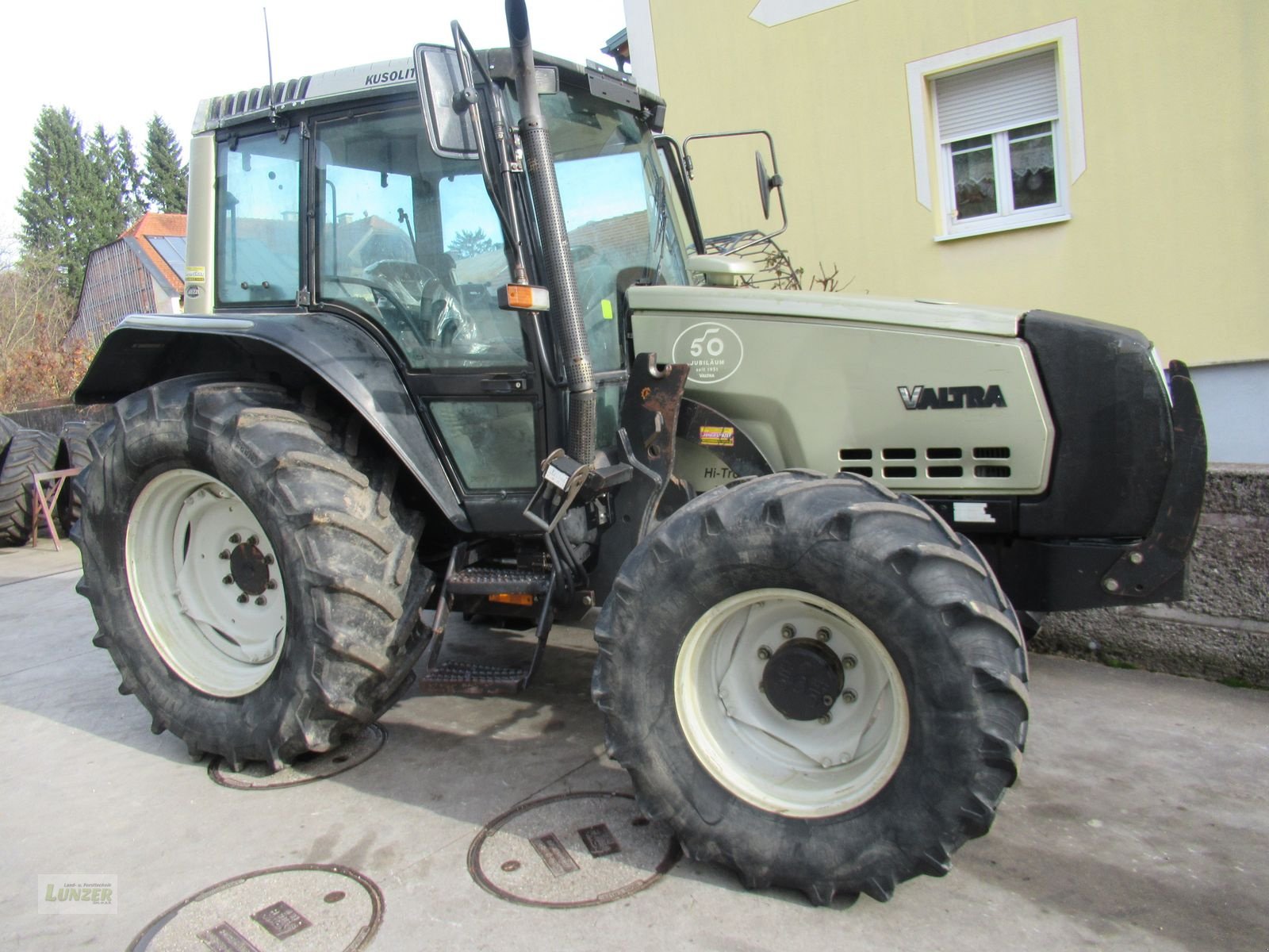 Traktor типа Valtra 6200, Gebrauchtmaschine в Kaumberg (Фотография 2)