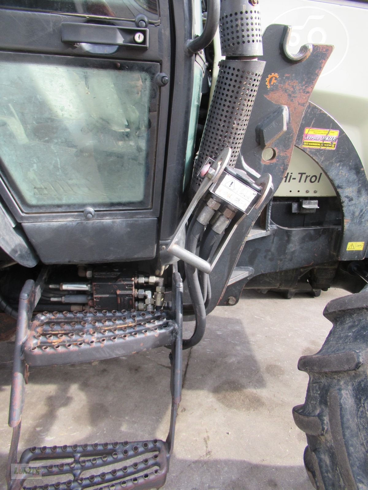 Traktor типа Valtra 6200, Gebrauchtmaschine в Kaumberg (Фотография 5)