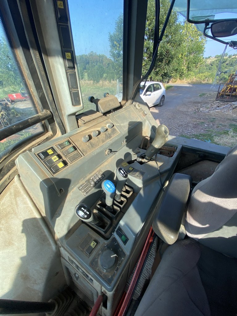 Traktor типа Valtra 6250 HITECH, Gebrauchtmaschine в Calmont (Фотография 7)